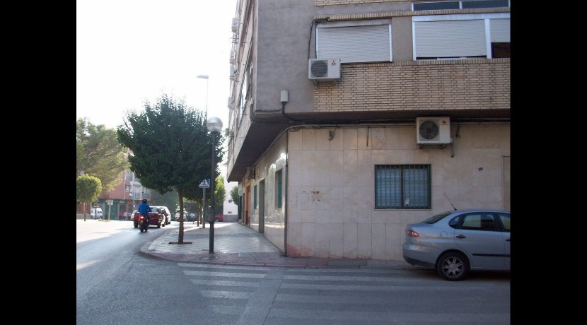 jaen-capital-local-avda-barcelona-fachada-2-10